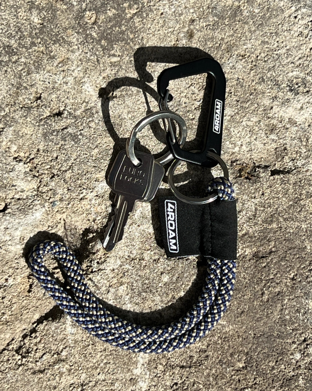 4ROAM Carabiner